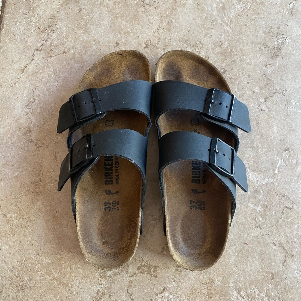 Birkenstock sandals. Black. Size 37.